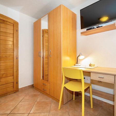 Studio Apartment Tea บัชกา ภายนอก รูปภาพ