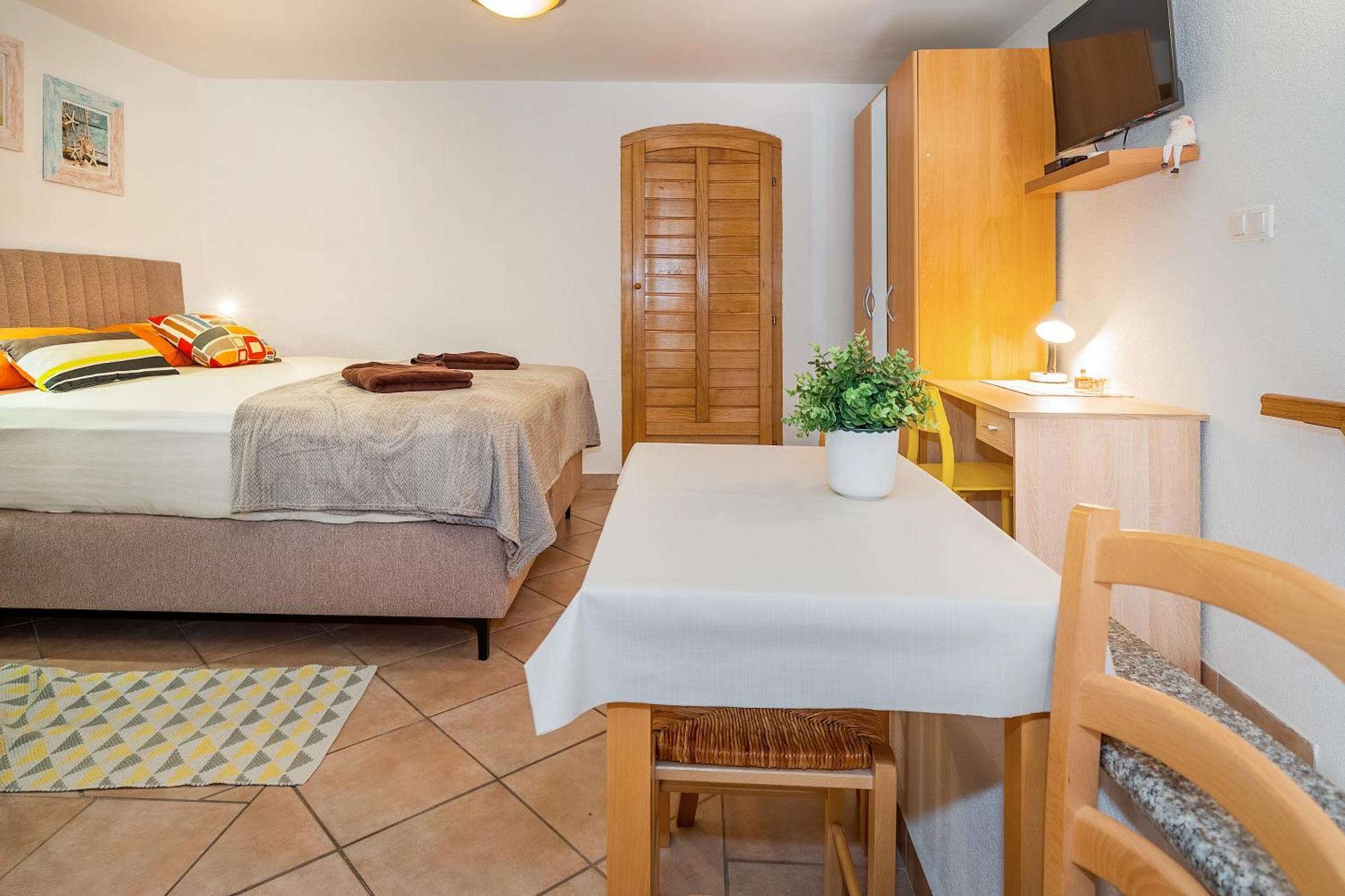 Studio Apartment Tea บัชกา ภายนอก รูปภาพ