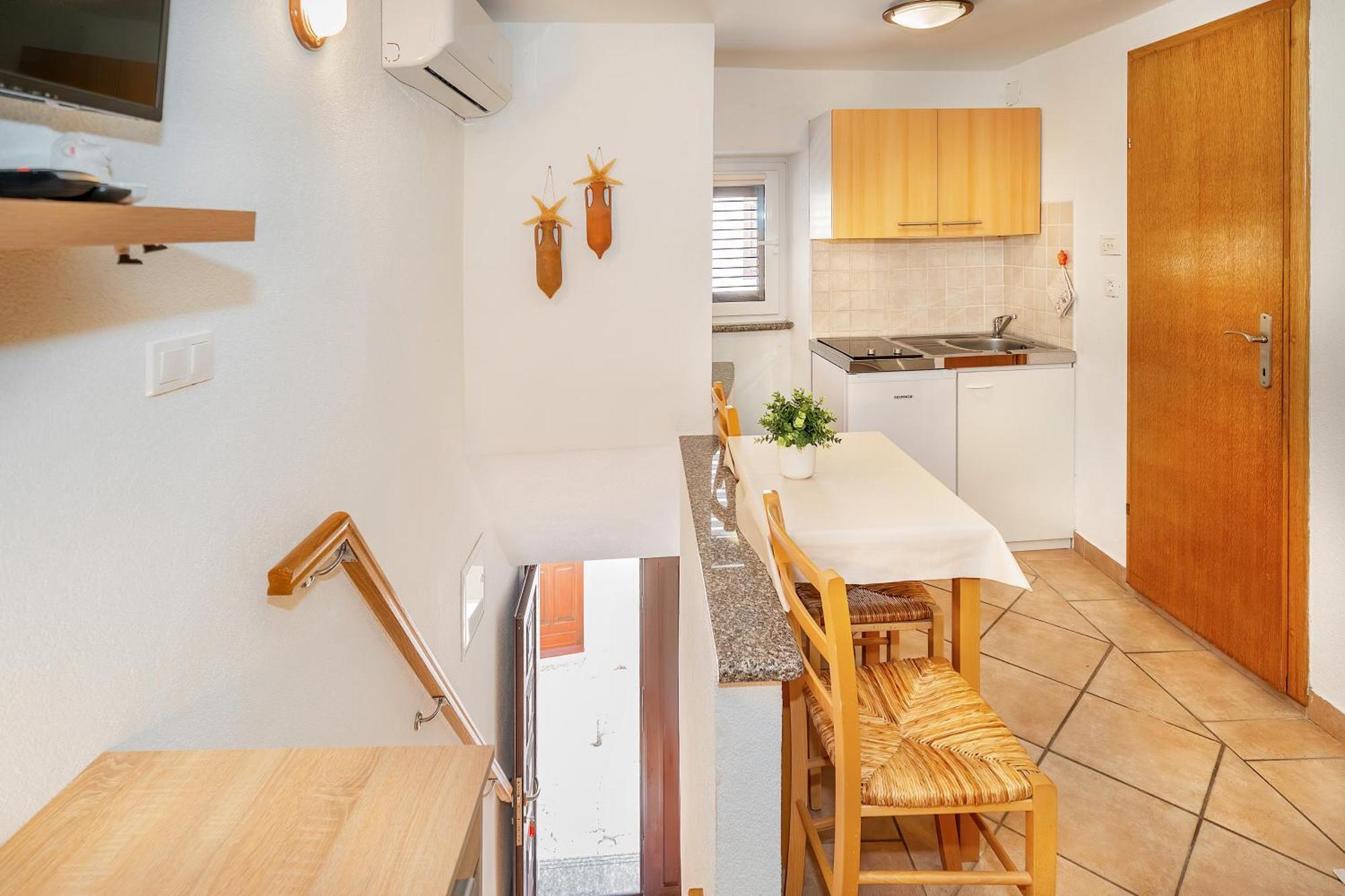 Studio Apartment Tea บัชกา ภายนอก รูปภาพ